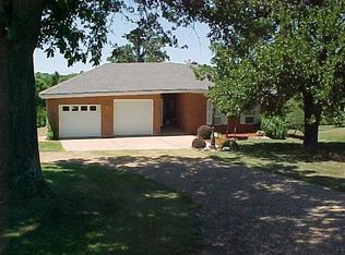 29155 Apple Valley Rd, Sedalia, MO 65301