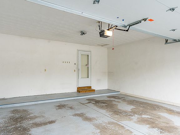 2nd image of 1273 N Crest Dr #1273