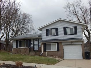 1374 Honodle Ave, Akron, OH 44305