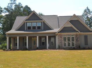 316 Austin Storey Cir, Newnan, GA 30263