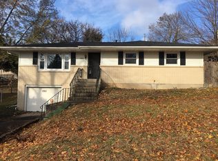 2911 Rutgers Pl, Rockford, IL 61109