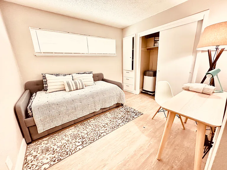 1121 Herbert Ave #B — Photo 4