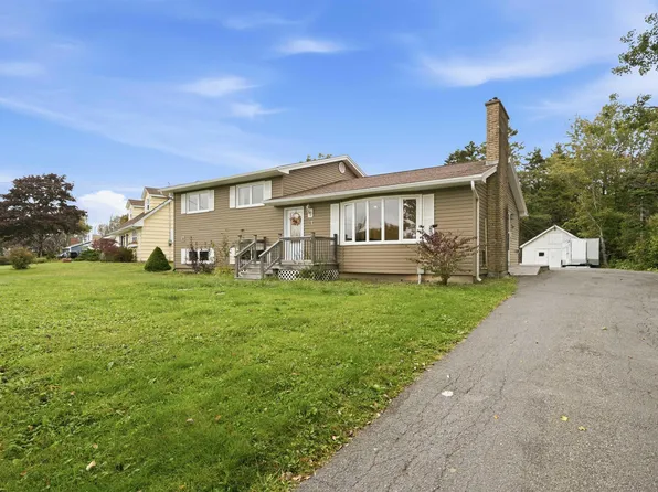 21 Kimara Dr, Hammonds Plains, NS B3Z 1H9