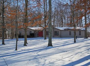 999 Refugee Rd SE, Hebron, OH 43025