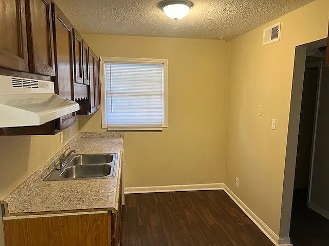 2363 Tredway Dr #1A — Photo 18