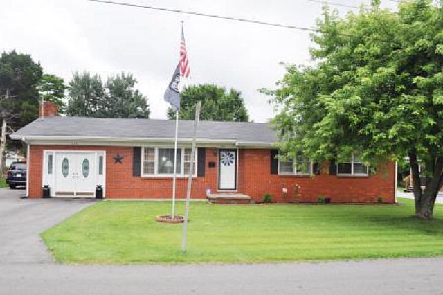 1st image of 554 Pride Ave