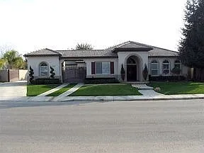 9209 Lake Victoria Dr photo 1