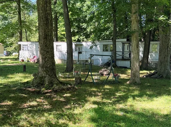 7339 Squirrel Rd, Williamsfield, OH 44093