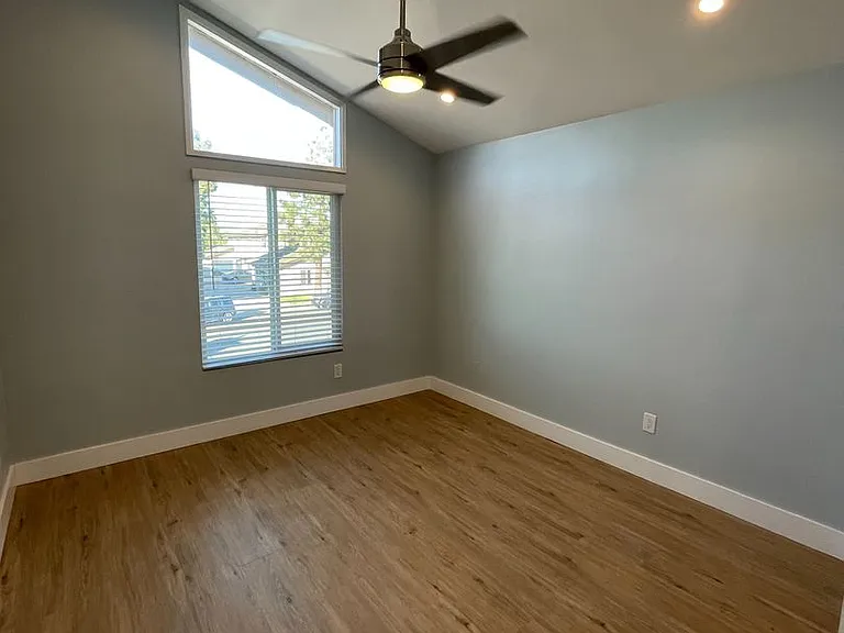 4902-4922 Charlene Circle — Photo 14