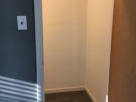 3rd image of 2647 Warren St