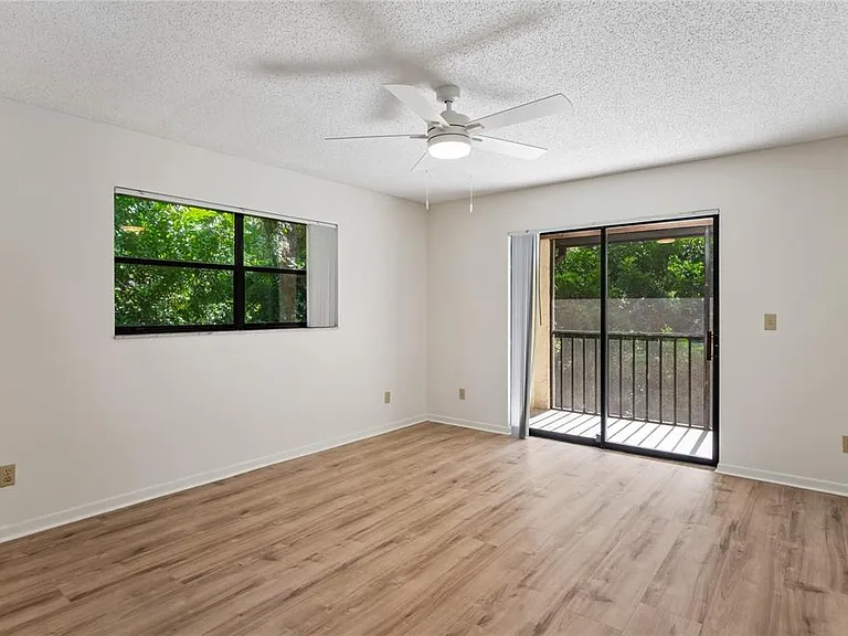 110 Hammock Pine Blvd — Photo 17