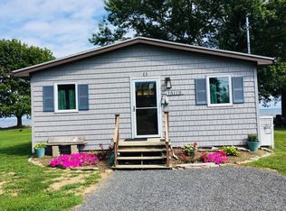 15119 E Jones Beach Dr, Kent, NY