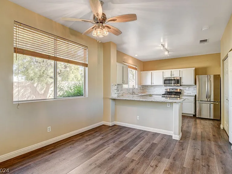 10300 Forum Hills Pl — Photo 11