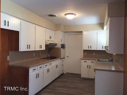 2nd image of 4314 Driftwood Pl