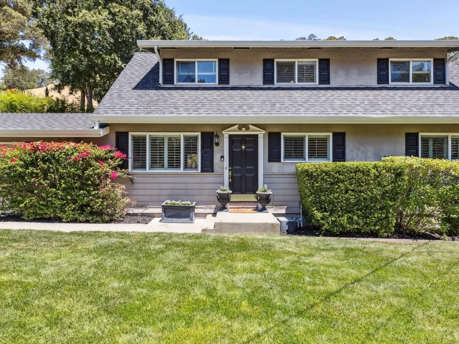 4 bed, 1840 sqft, $6,750 — Photo 1