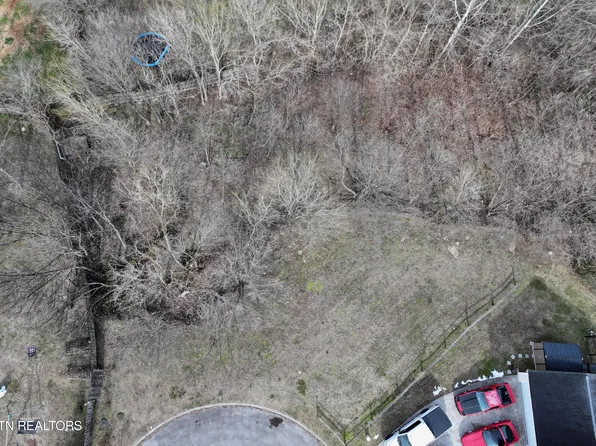 5606 Still Meadow Ln, Knoxville, TN 37918