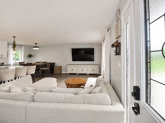 4th image of 4949 Orchard Dr