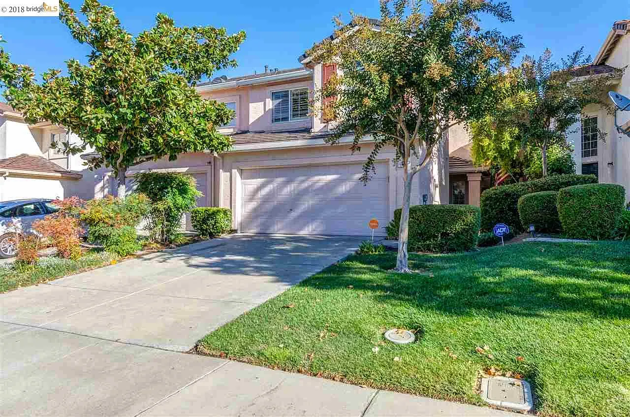 1709 Crater Peak Way photo 1