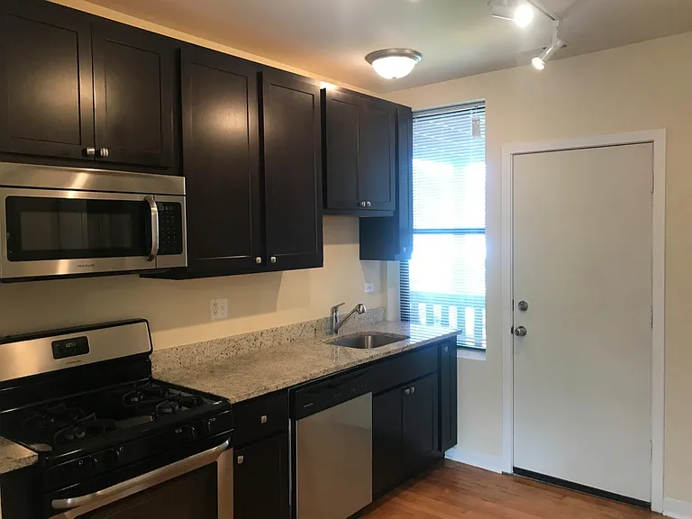6601 N Campbell Ave — Photo 1