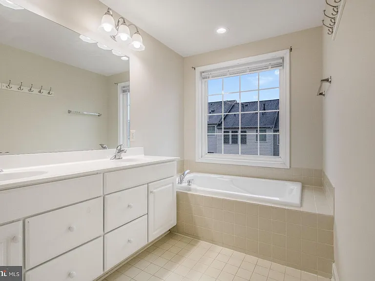 14741 Potomac Branch Dr — Photo 26