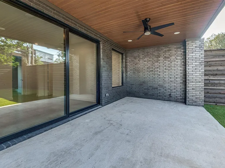 4525 Weldon St — Photo 35