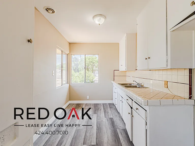 6833 11th Ave #3 — Photo 8