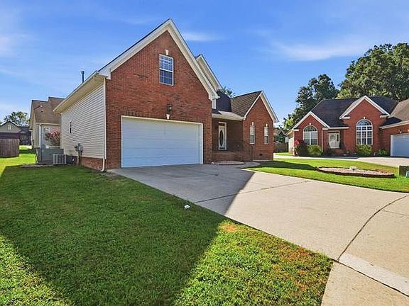 2nd image of 812 Westin Ct