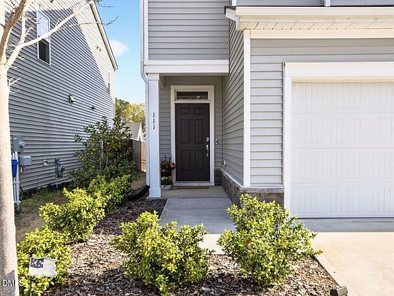 3rd image of 111 Velten Ridge Dr