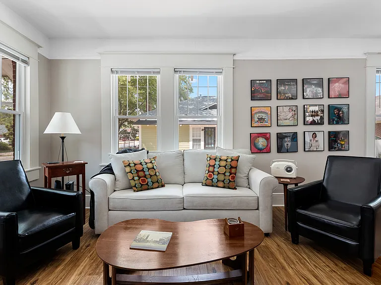 1116 Florence St — Photo 4