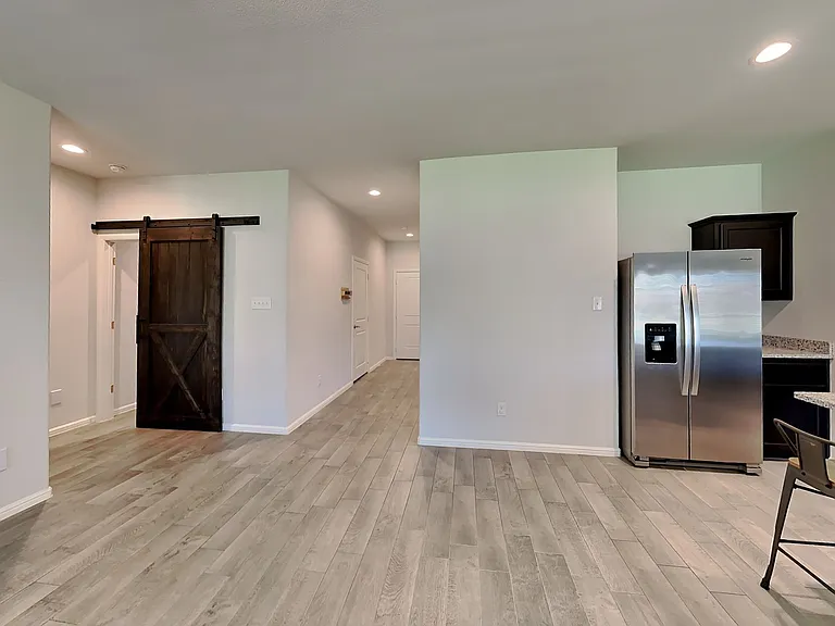 2316 Stallings Rd — Photo 4