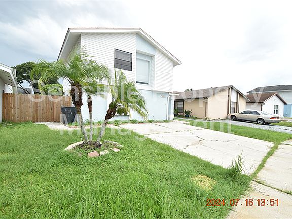 2nd image of 10541 Parkcrest Dr