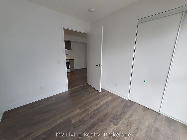 219 Dundas St E #1607 — Photo 9