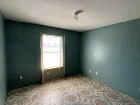 831 Daffodil Dr — Photo 8