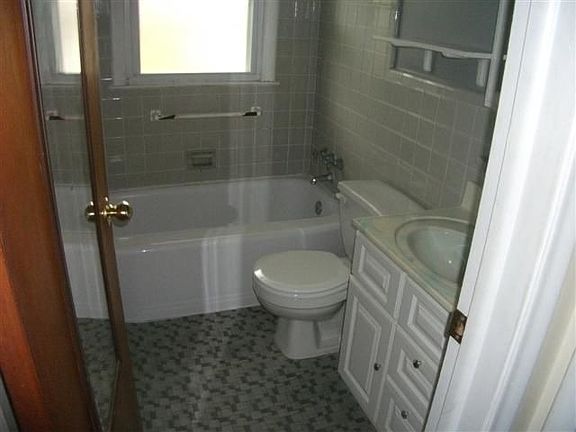 4th image of 21609 Bon Heur St