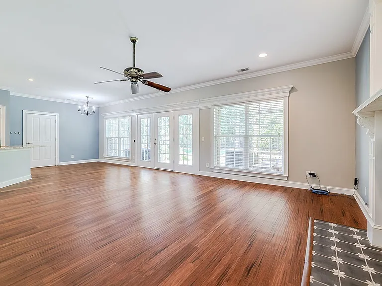 23 Lake Heron Ct W — Photo 16