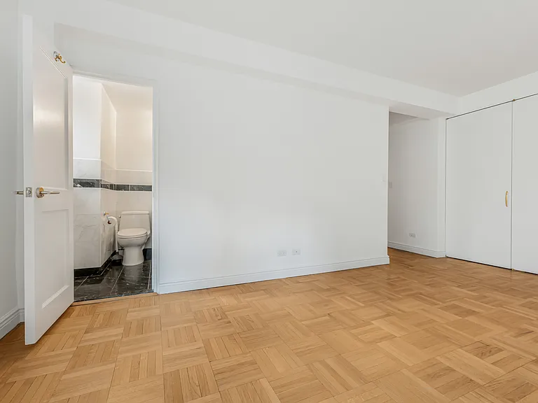 80 Park Ave #9J — Photo 24