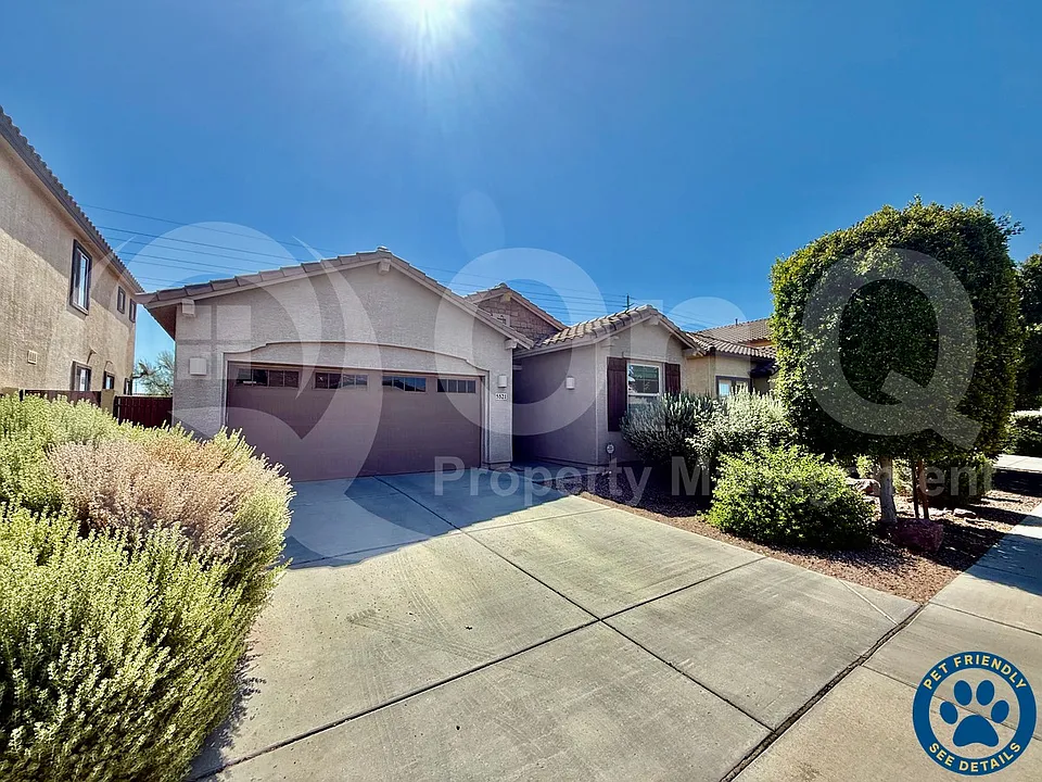 5521 S Joshua Tree Ln