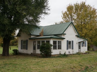 249 E Cofield St, Aurora, MO, 65605