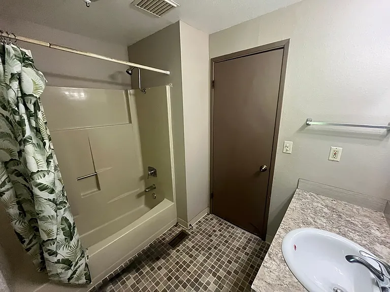 11080 N Skagit St #A — Photo 12