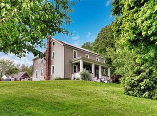 2001 Middle Rd, Glenshaw, PA 15116