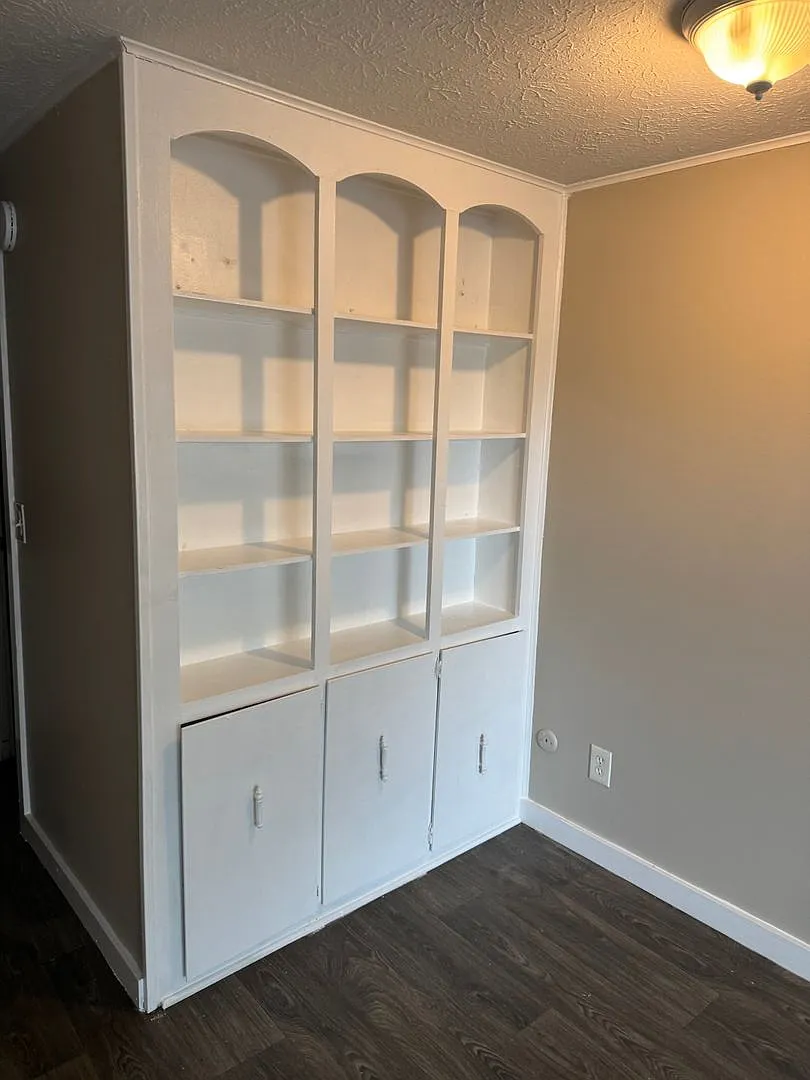 5451-5471 Red Bird Court — Photo 4