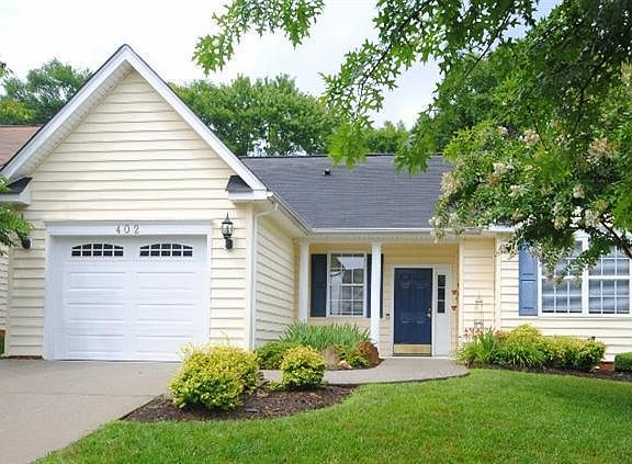 2nd image of 402 Legacy Oaks Cir