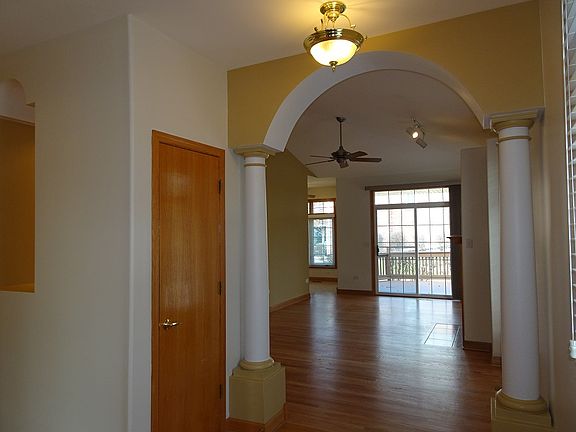 3rd image of 7010 Irene Courtyard