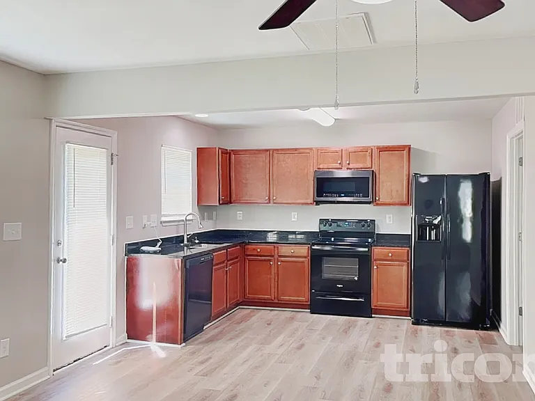9415 Bradstreet Commons Way — Photo 5