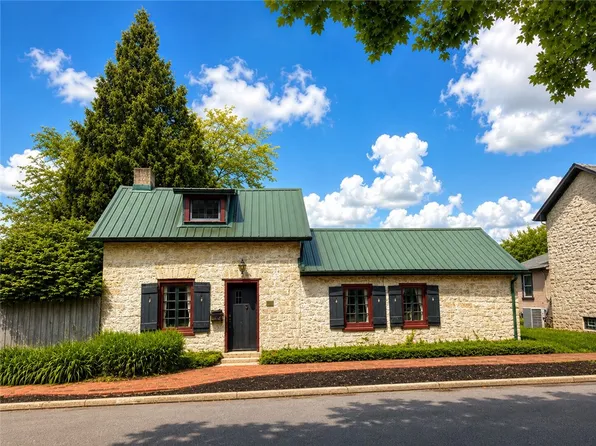 23 Maple Ave, Dayton, OH 45459