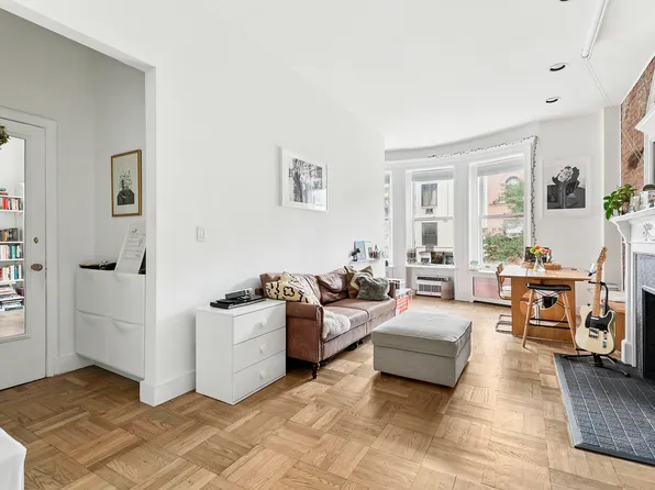 122 West 80th Street image 1 of 6