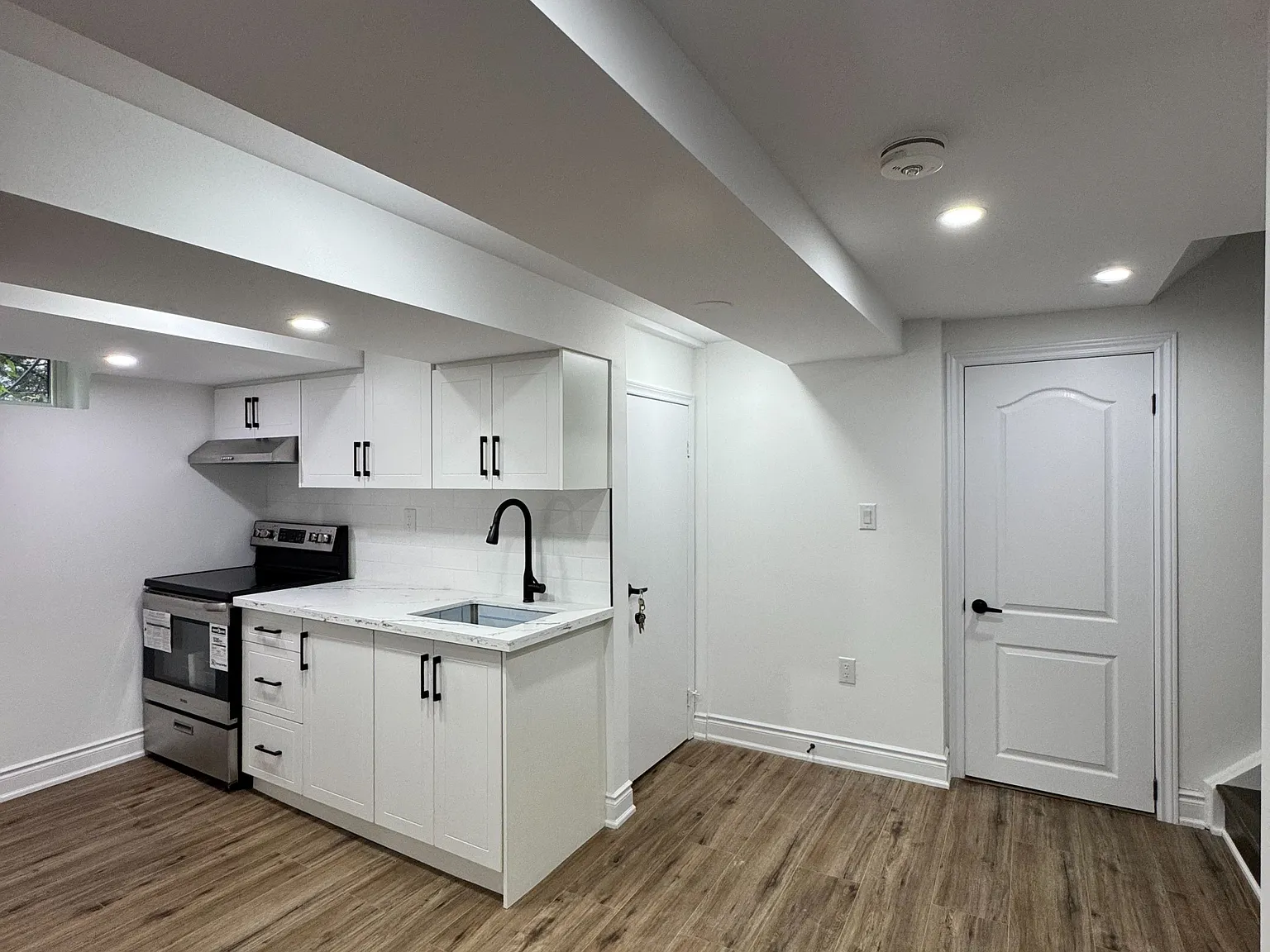 1 bed, $1,400 — Photo 4