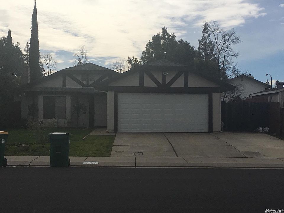 1st image of 8397 N Dauphin Dr