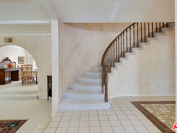 4th image of 3015 Nicada Dr #33