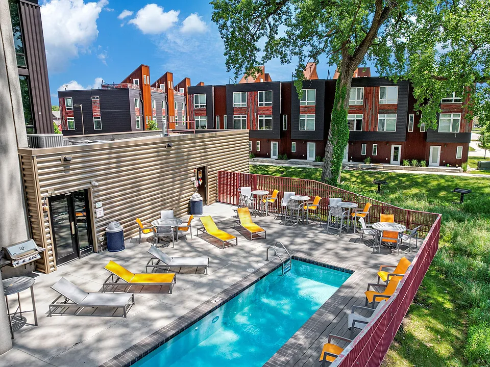 Eagle View Lofts/Townhomes